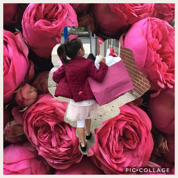 Meet your Posher, Jennifer - Picture 3 of 8